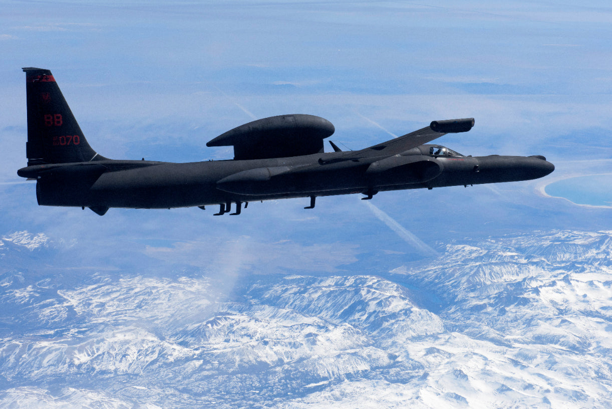 The U-2 "Dragon Lady" in flight on a reconnaisance mission.