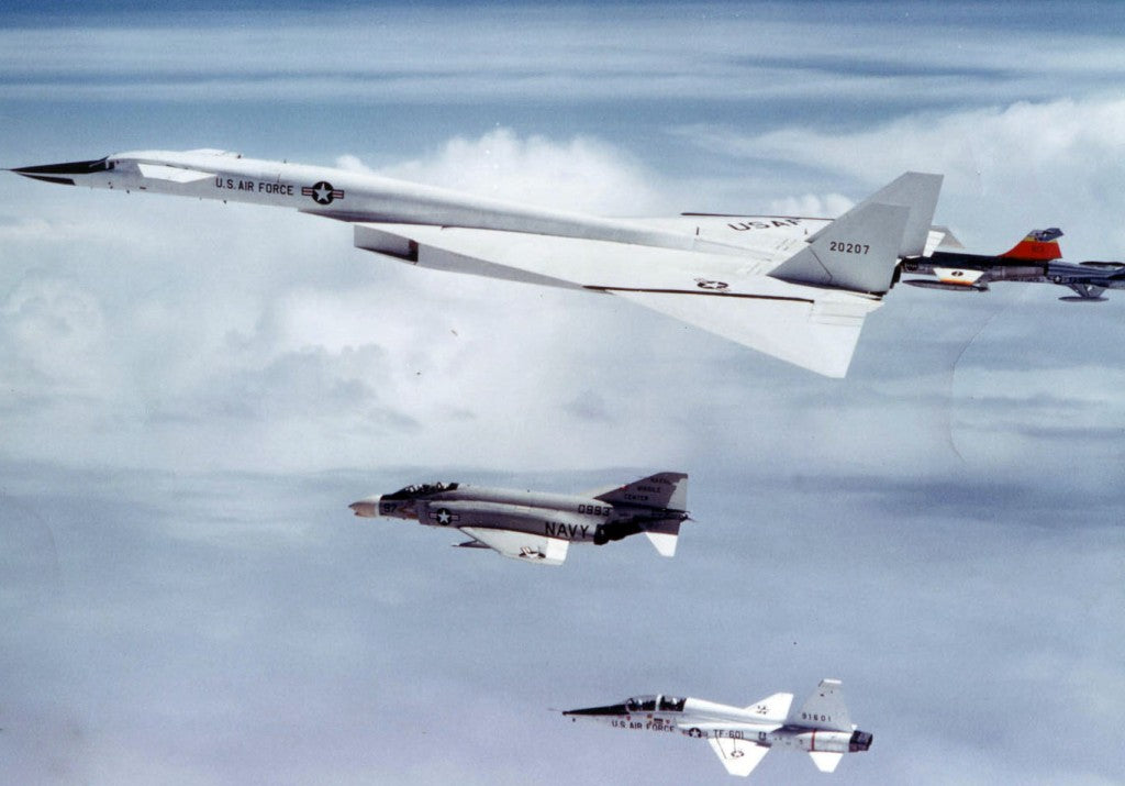Formation flight of the XB-70A-2-NA Valkyrie bomber and four othe aircraft
